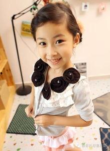 小女孩辨辨子视频,小女孩的智慧瞬间，解锁生活小窍门